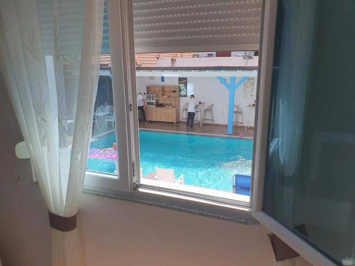 Brian Hotel Velipojë
