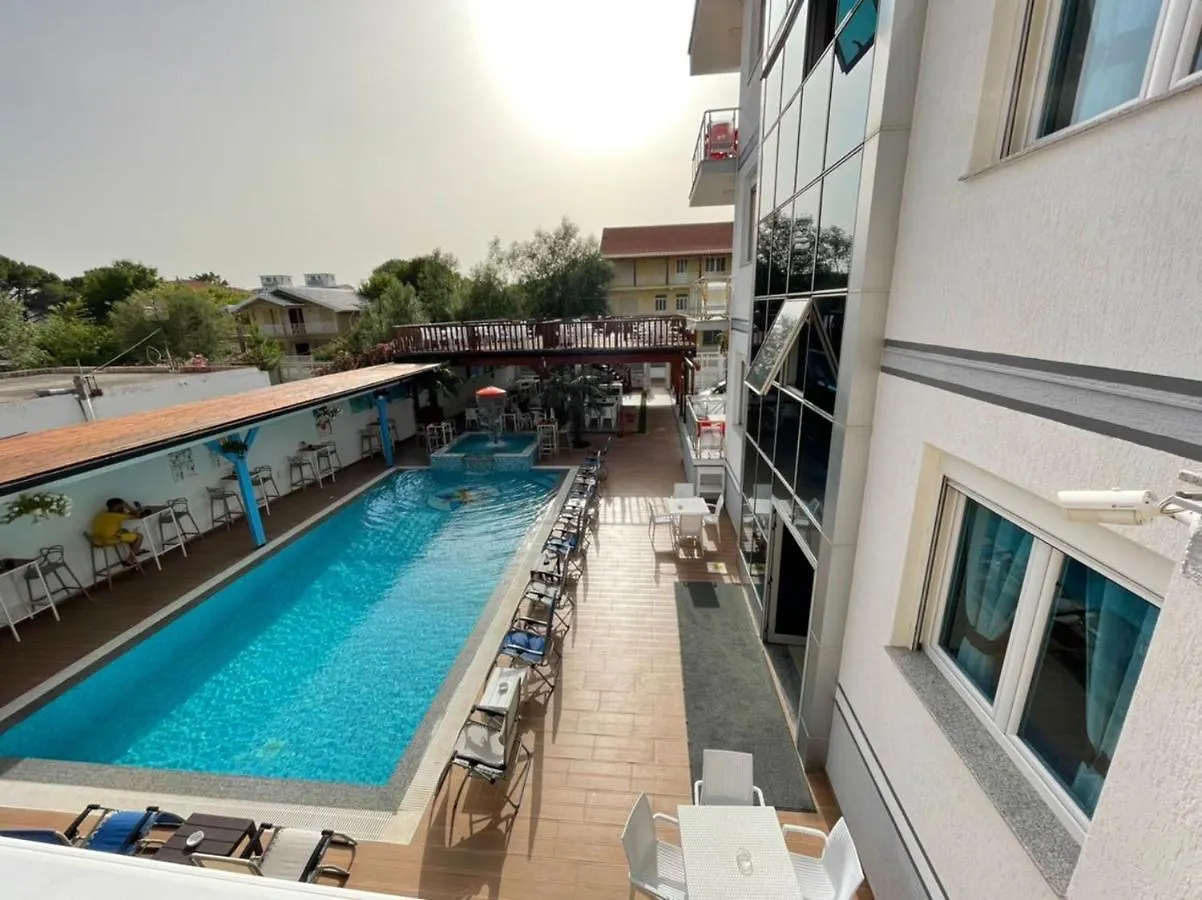 Brian Hotel Velipojë