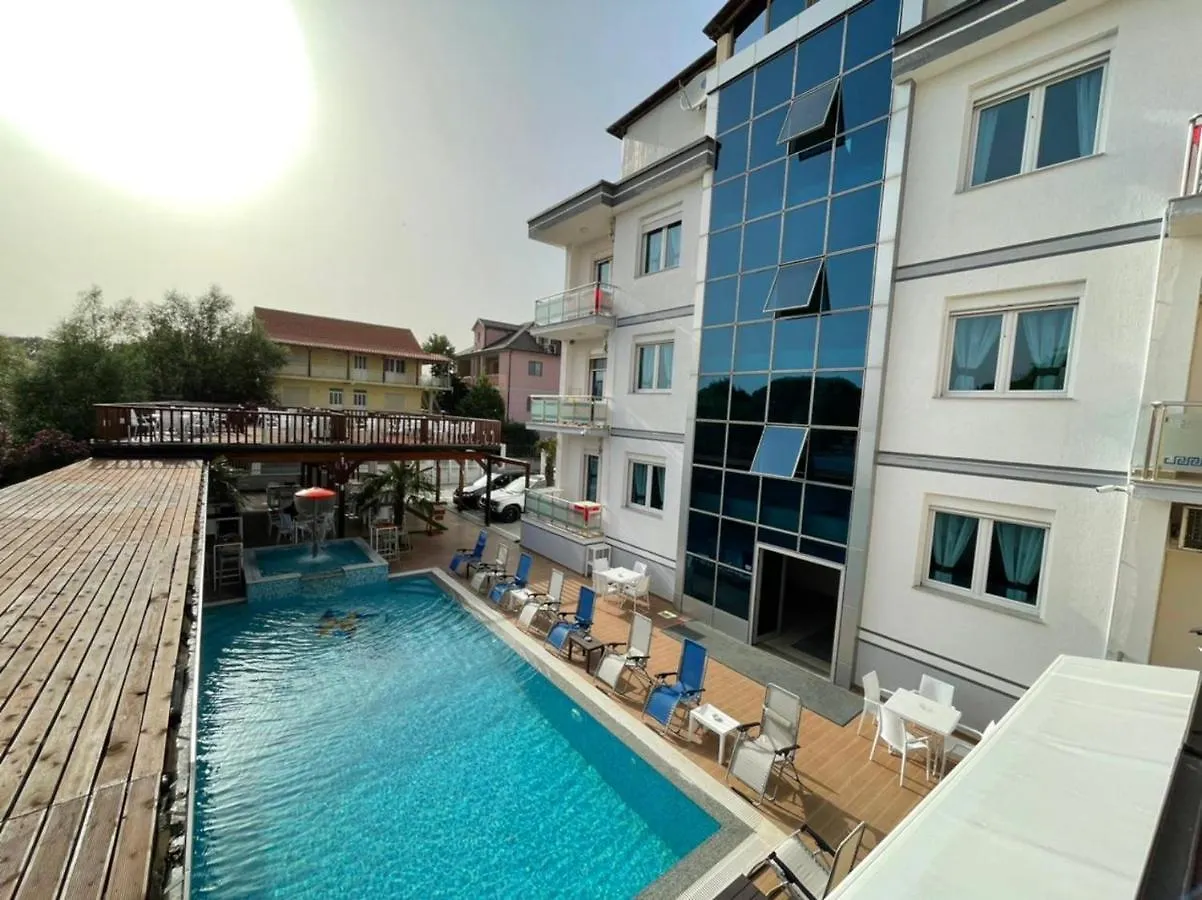 Brian Hotel Velipojë