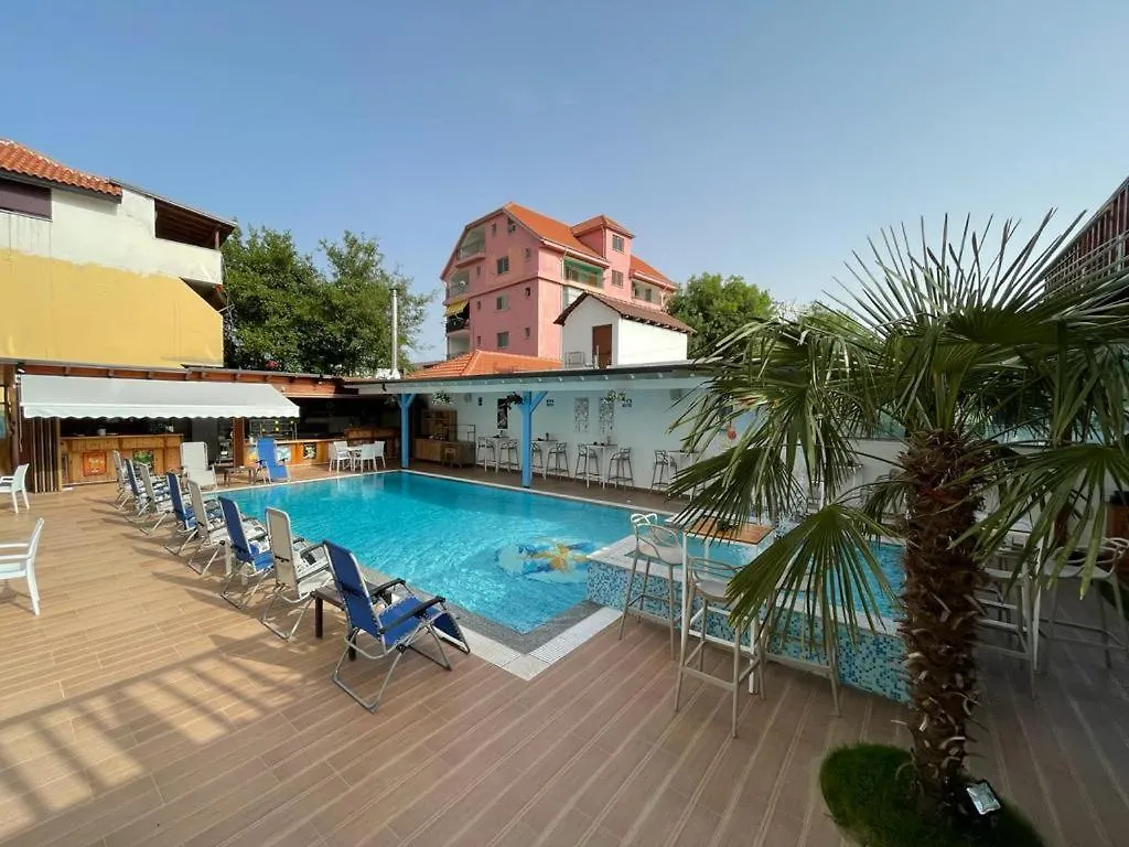 Brian Hotel Velipojë Albanie
