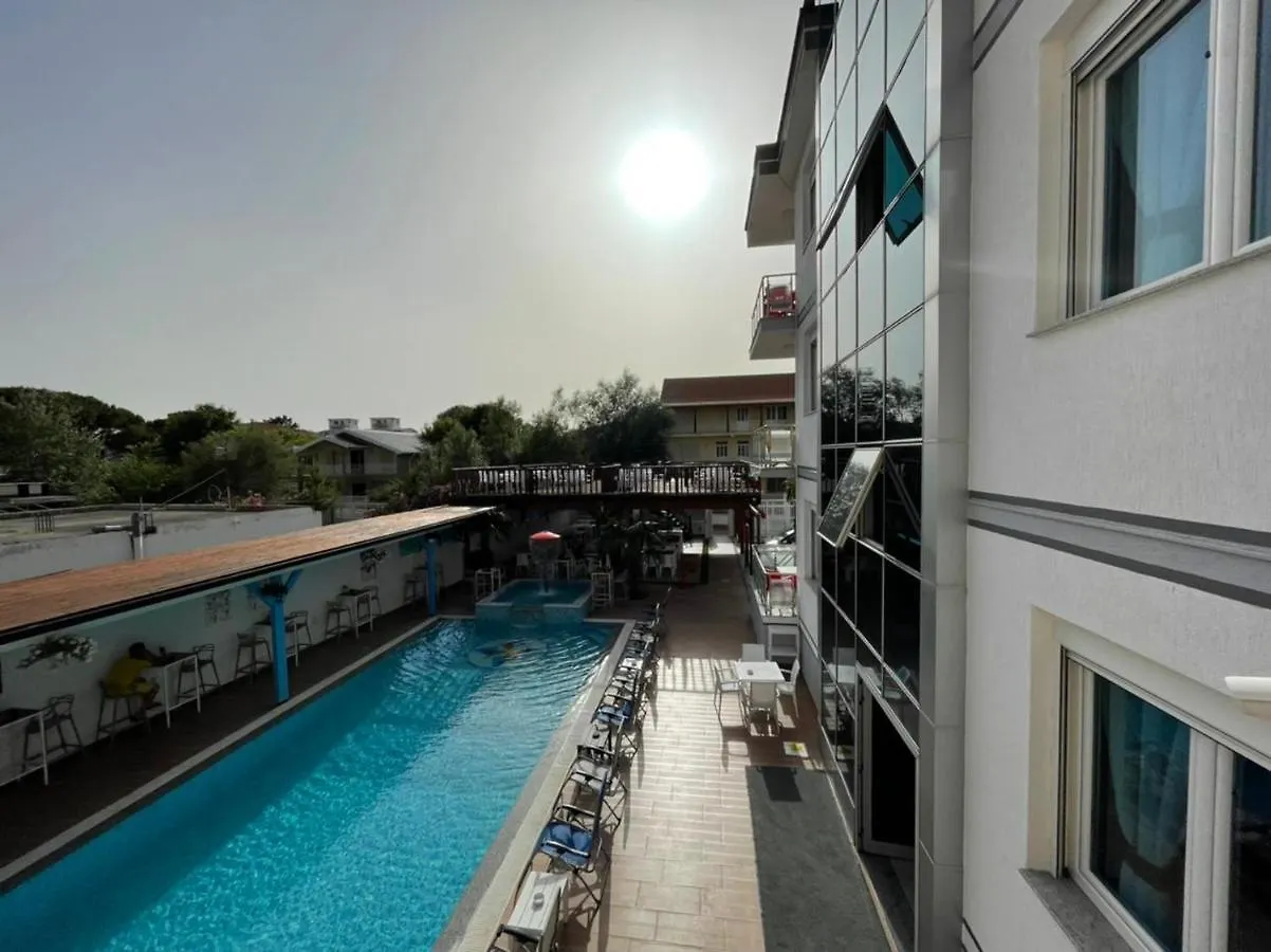 Brian Hotel Velipojë Αλβανία