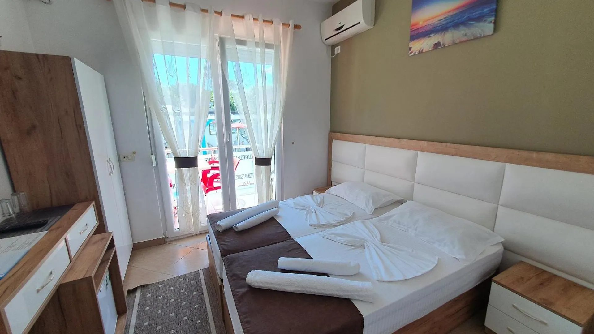Brian Hotel Velipojë