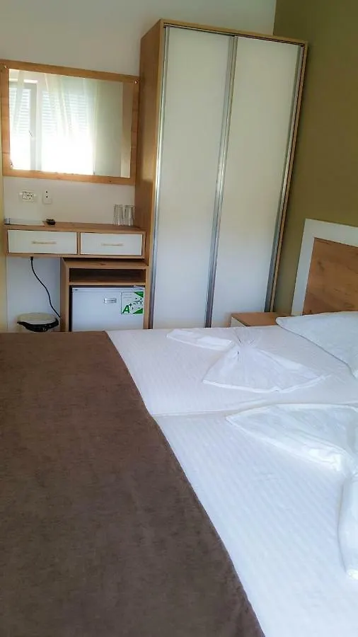 Brian Hotel Velipojë